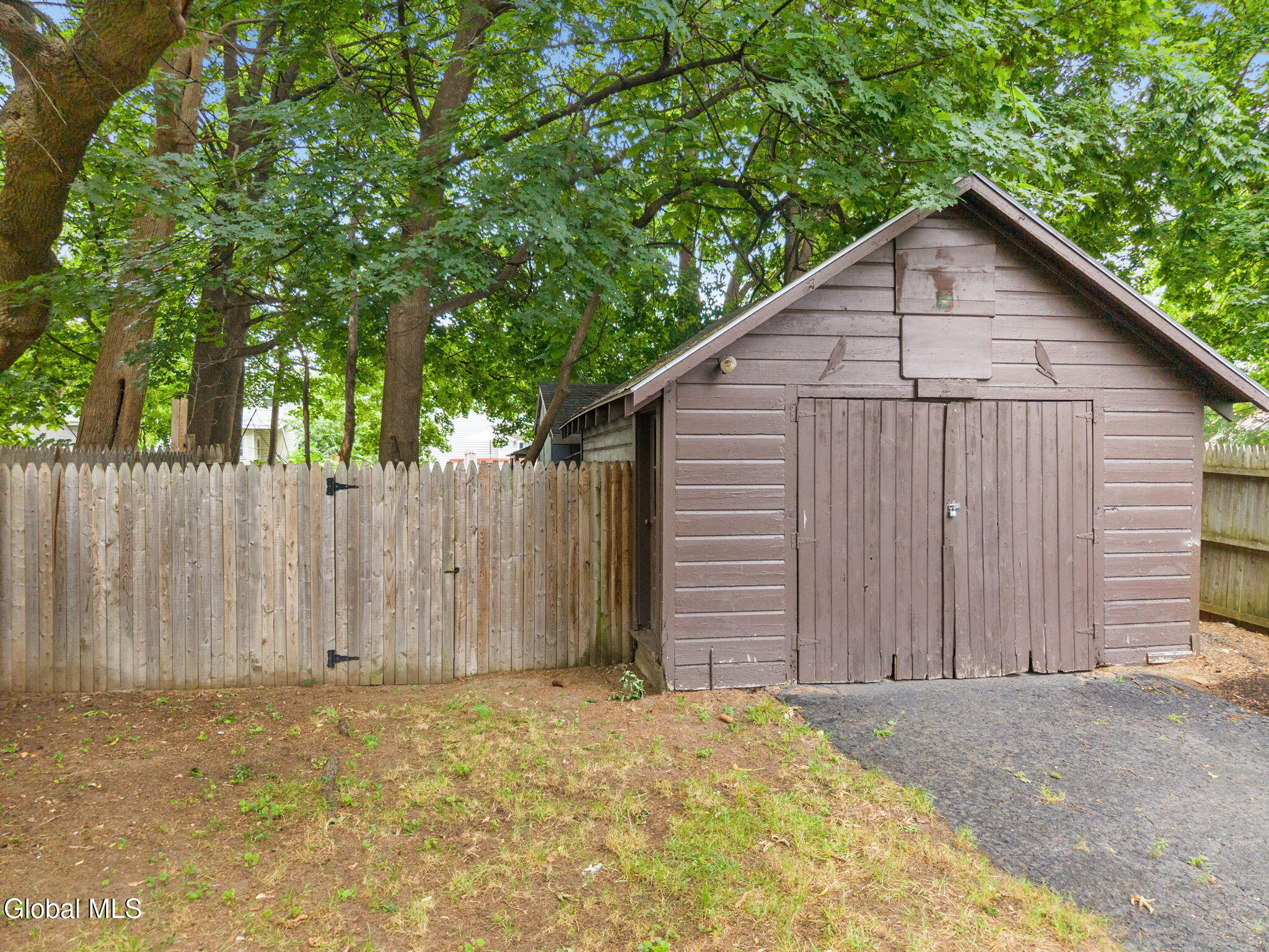833 Harrison Avenue Schenectady NY 12306