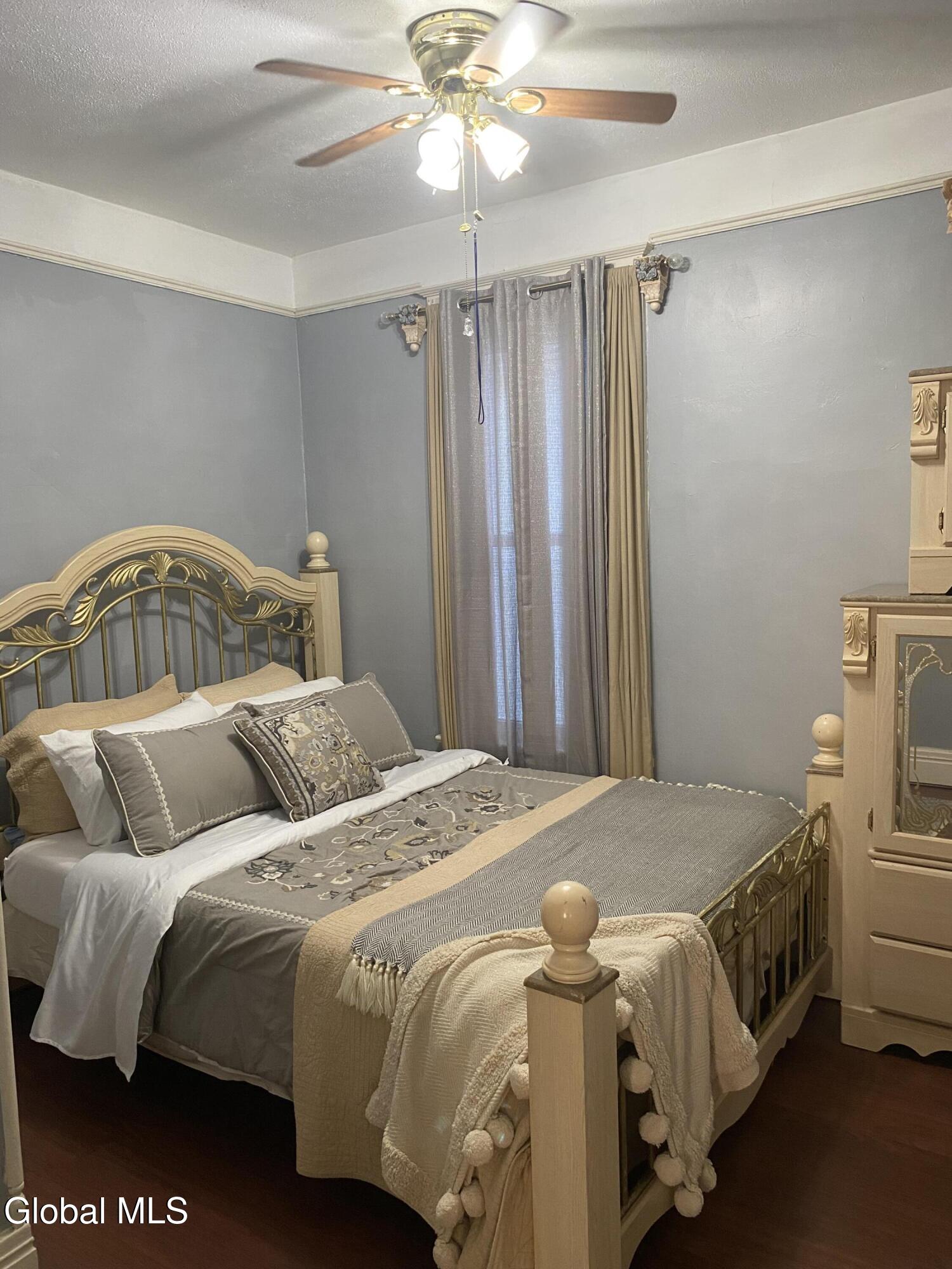 81 James Street Amsterdam NY 12010