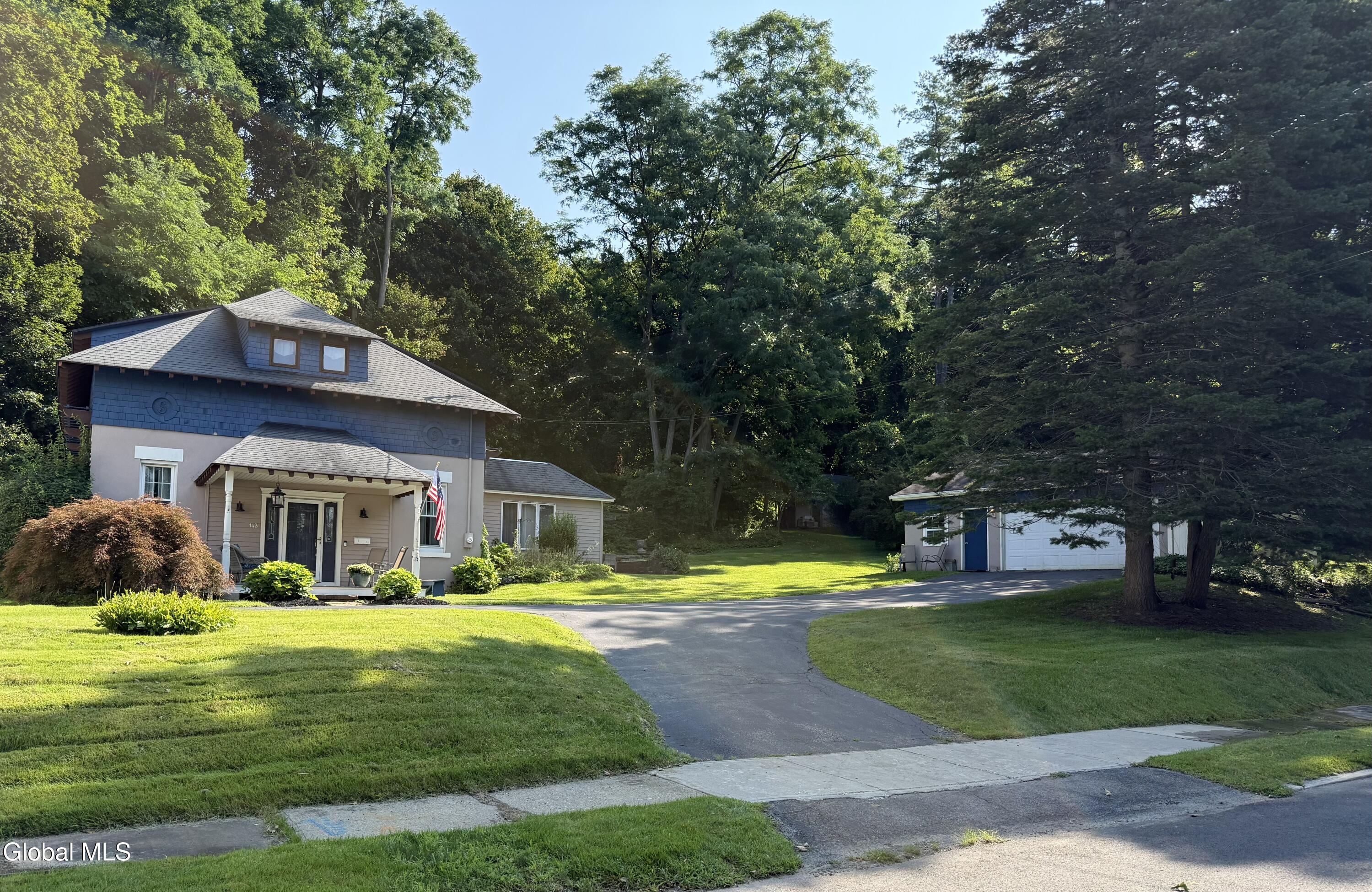 143 Stewart Street Amsterdam NY 12010