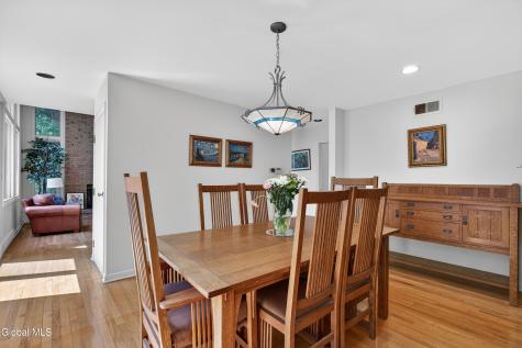 876 Heather Lane Niskayuna NY 12309
