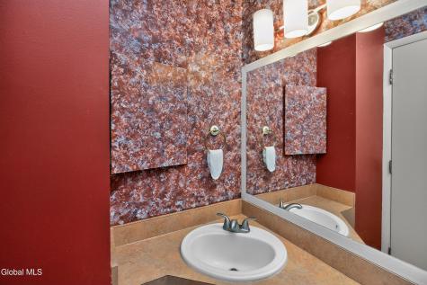 876 Heather Lane Niskayuna NY 12309
