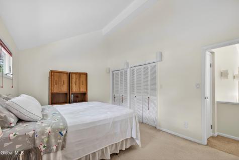 876 Heather Lane Niskayuna NY 12309