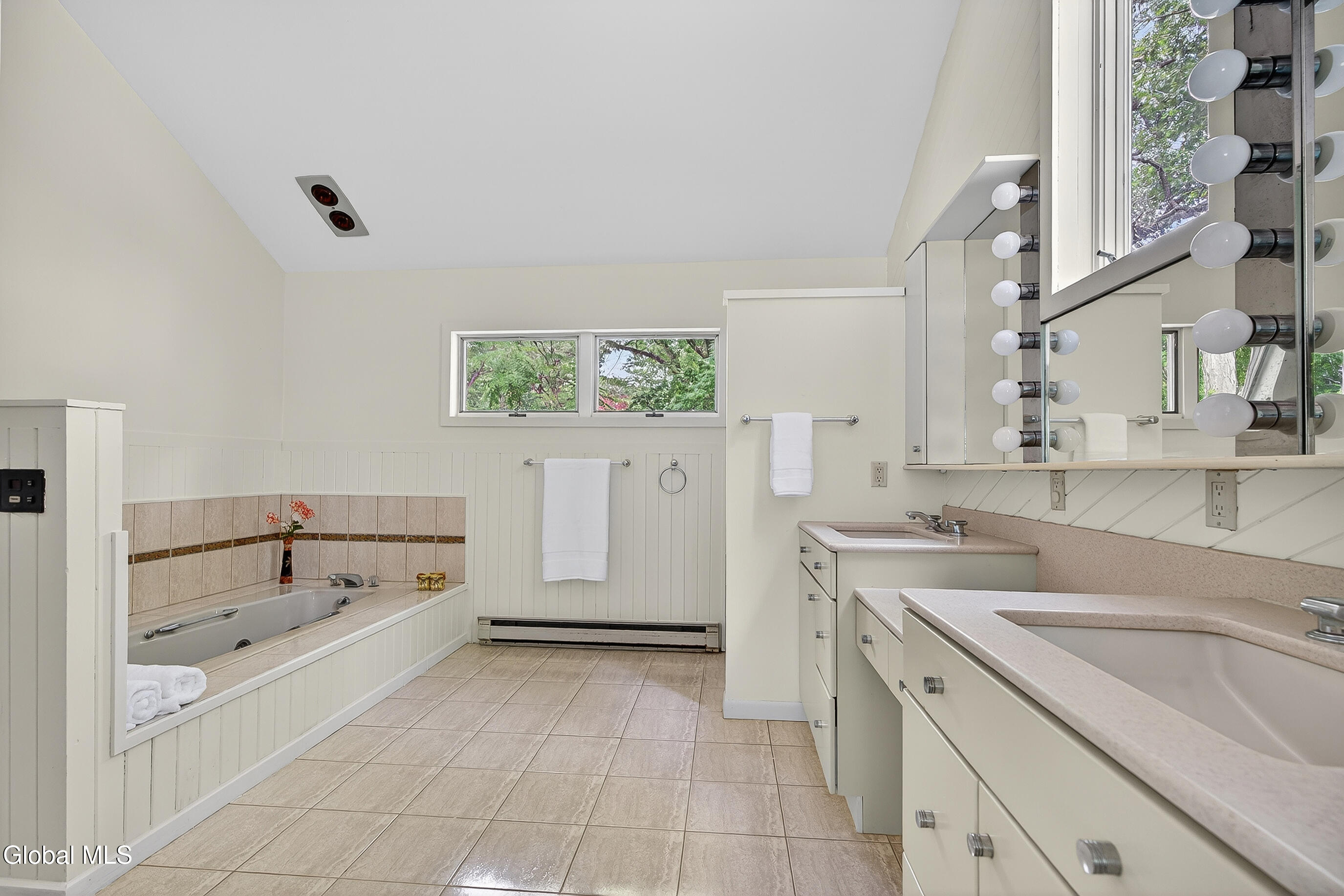 876 Heather Lane Niskayuna NY 12309