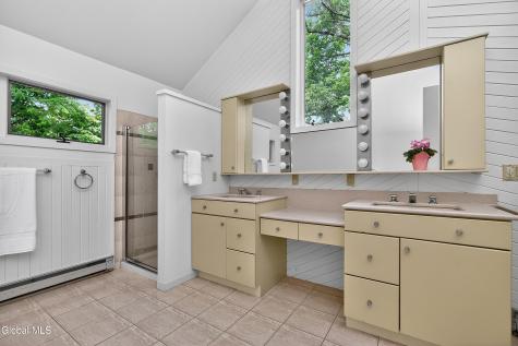 876 Heather Lane Niskayuna NY 12309