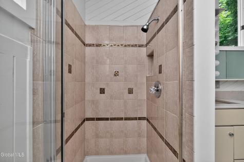 876 Heather Lane Niskayuna NY 12309