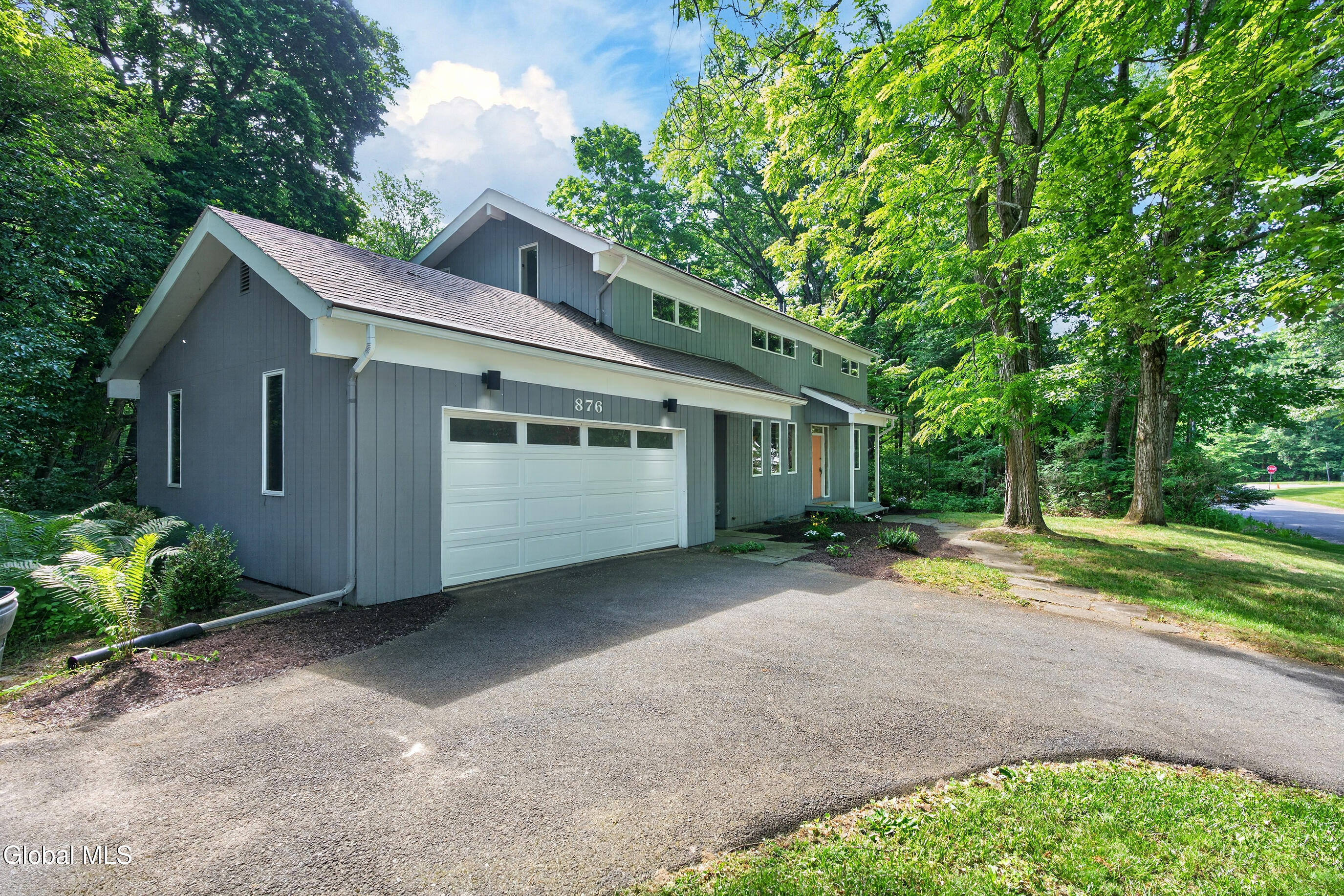 876 Heather Lane Niskayuna NY 12309