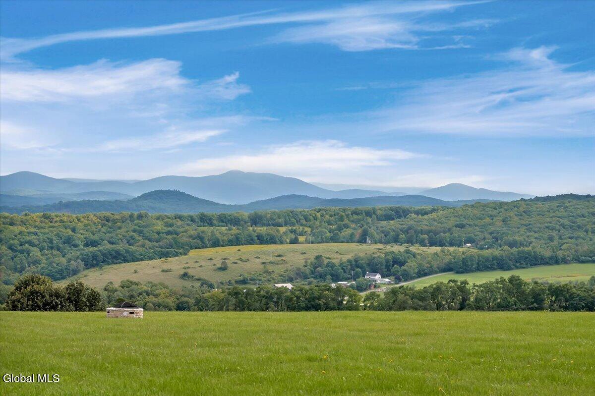 111 Everetts Heights Way Hebron NY 12832