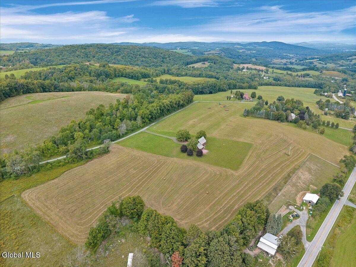 111 Everetts Heights Way Hebron NY 12832