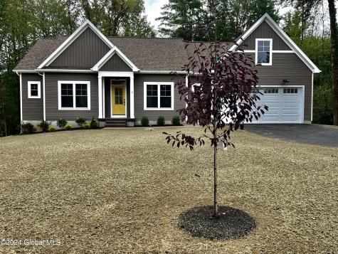 L8 Burnham Road Wilton NY 12831