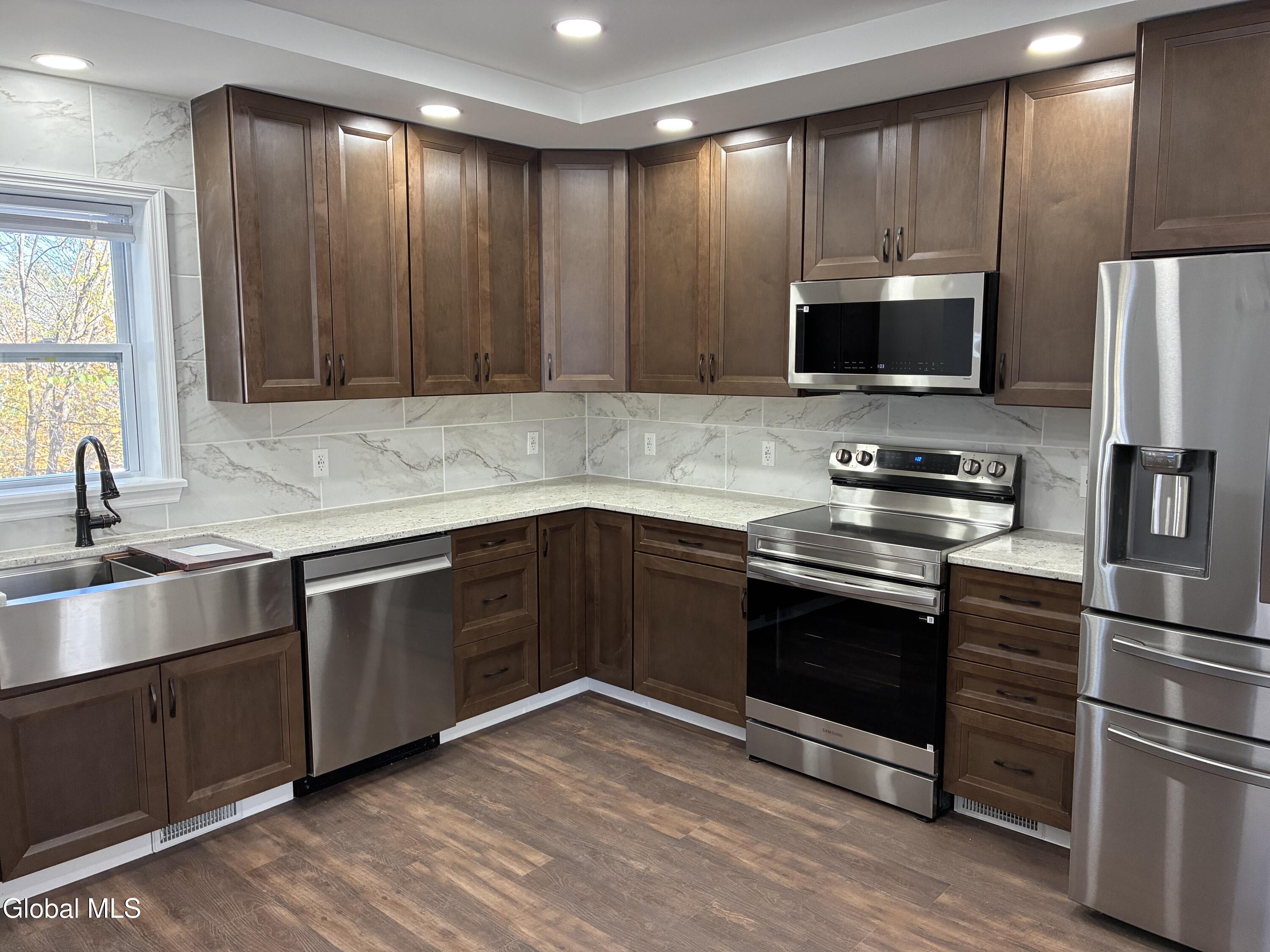 7 Main Street Hagaman NY 12086