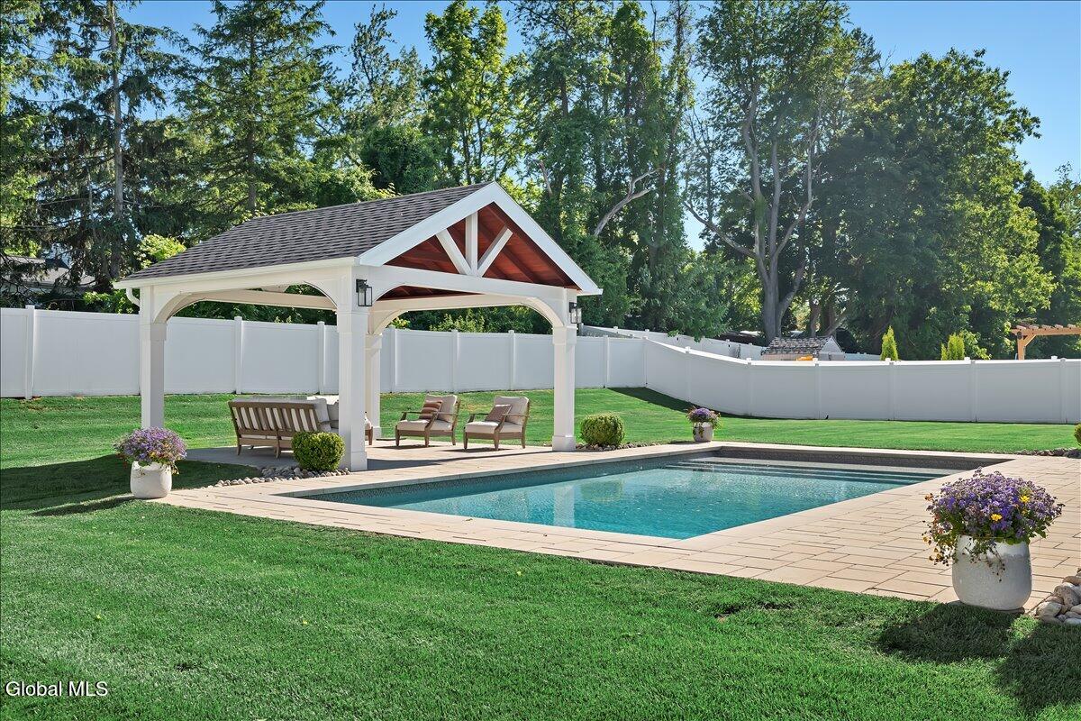 7 Pond View Drive Clifton Park NY 12065
