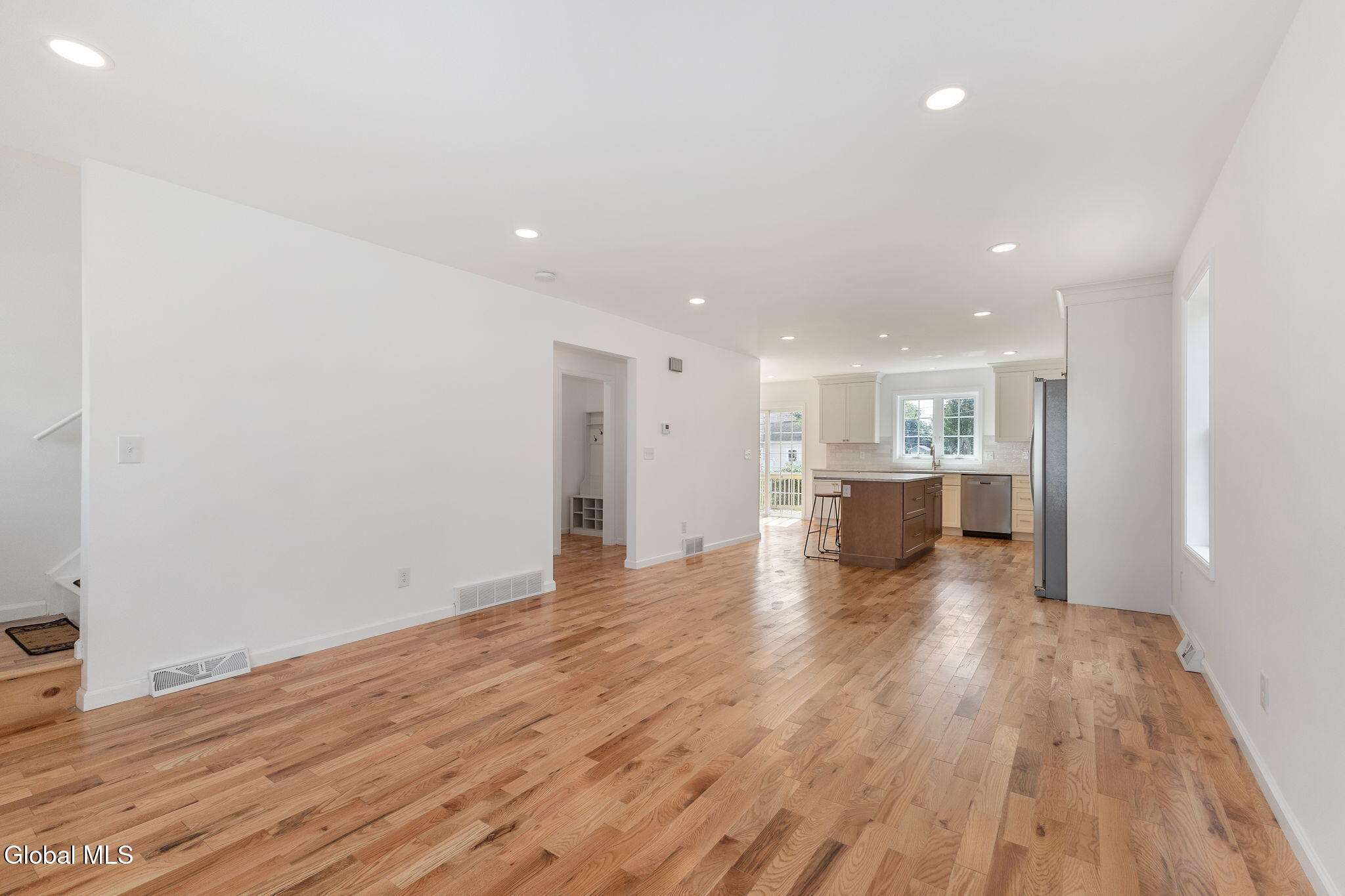 2104 Pinelawn Avenue Schenectady NY 12306