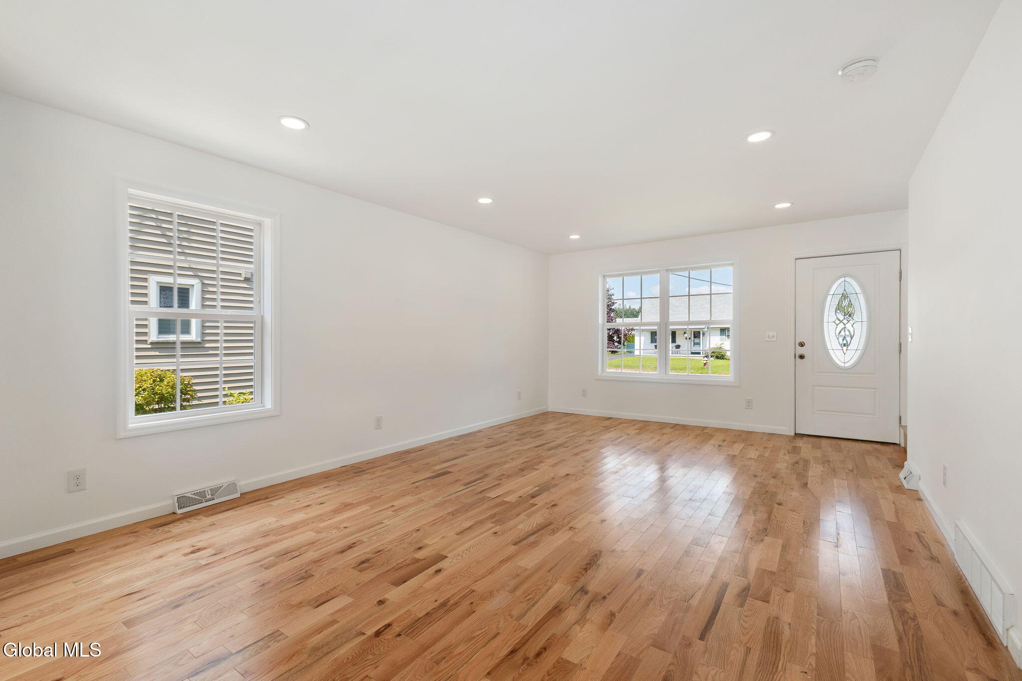2104 Pinelawn Avenue Schenectady NY 12306