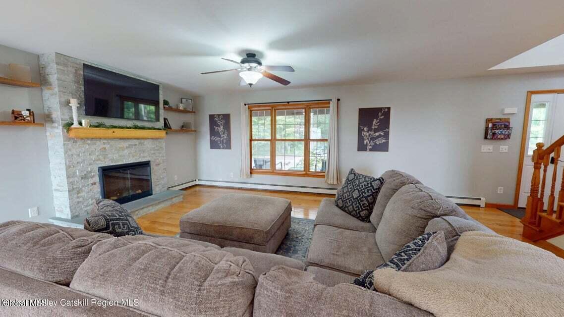 300 Hinrichsen Heights Road Coxsackie NY 12051