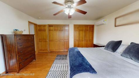 300 Hinrichsen Heights Road Coxsackie NY 12051