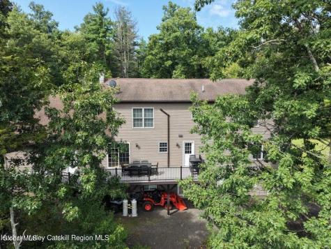 300 Hinrichsen Heights Road Coxsackie NY 12051