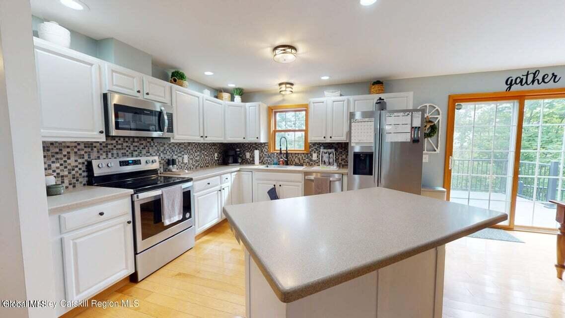 300 Hinrichsen Heights Road Coxsackie NY 12051