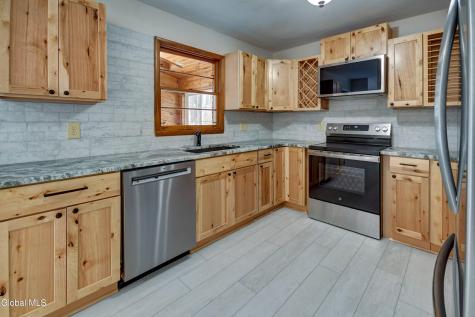 179 Steadwell Road Amsterdam NY 12010