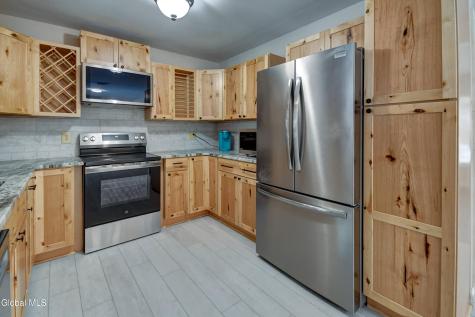179 Steadwell Road Amsterdam NY 12010