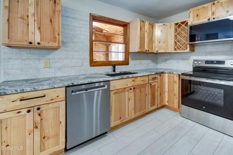 179 Steadwell Road Amsterdam NY 12010