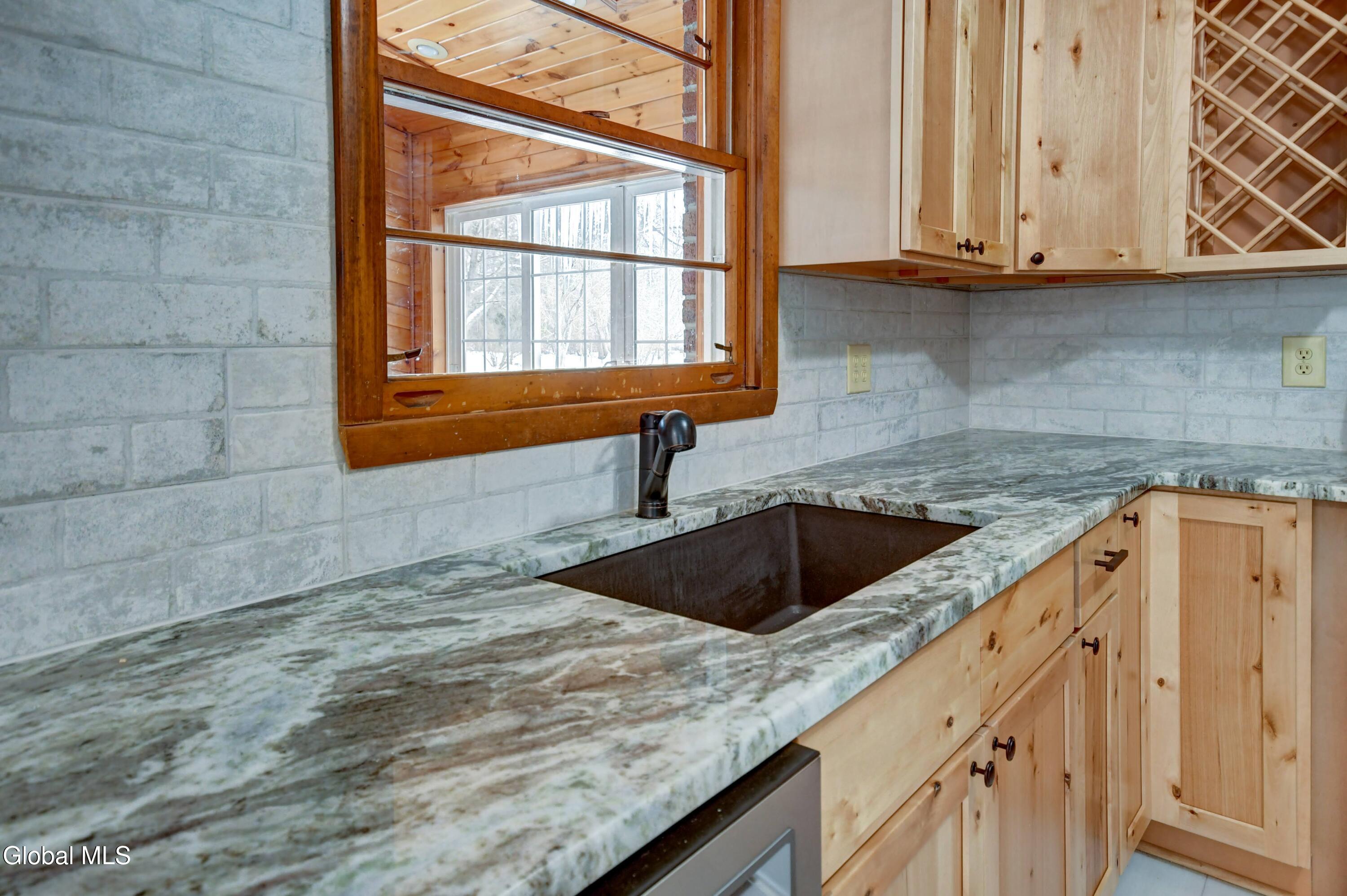 179 Steadwell Road Amsterdam NY 12010