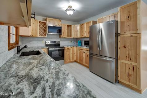 179 Steadwell Road Amsterdam NY 12010