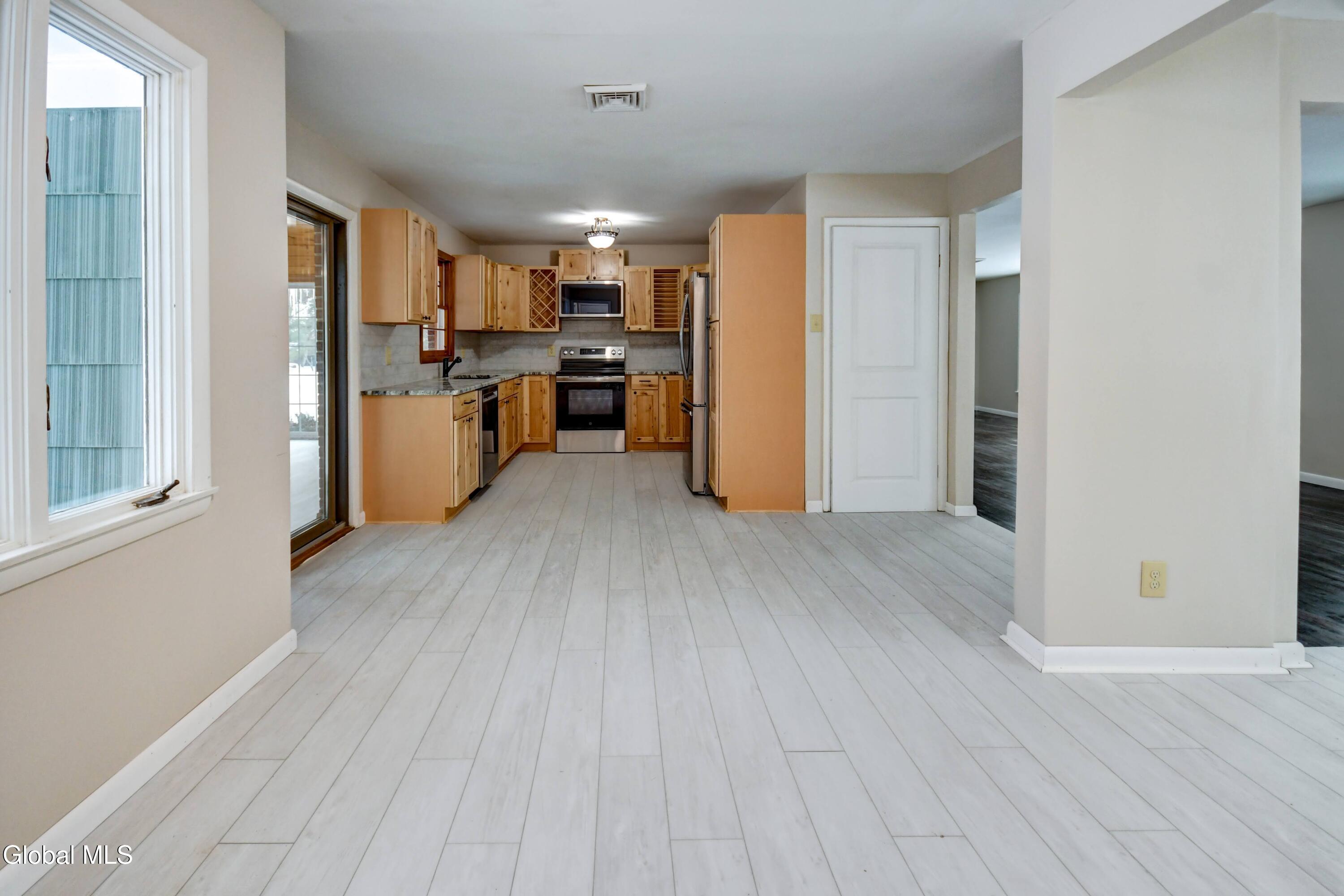 179 Steadwell Road Amsterdam NY 12010