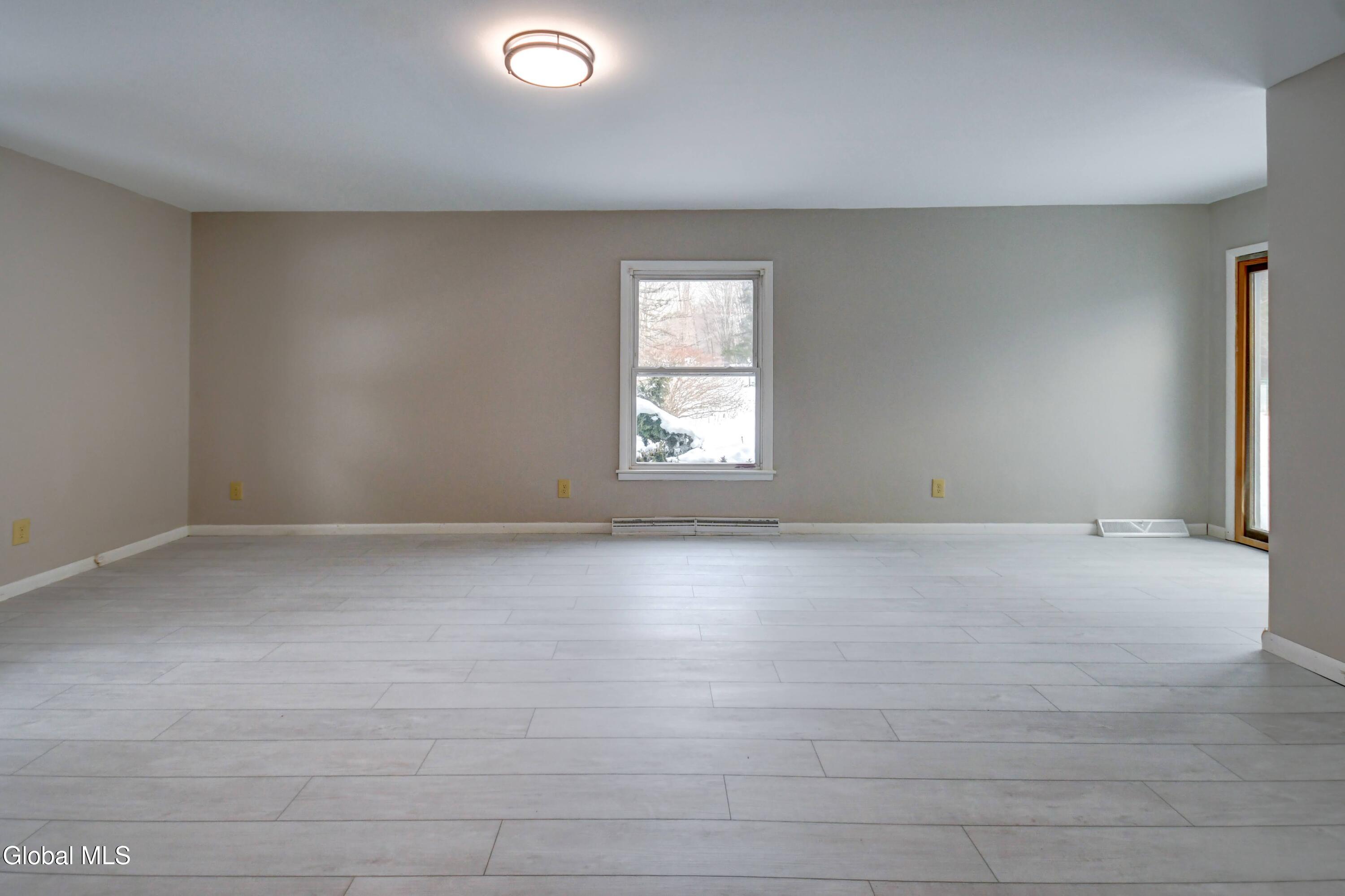 179 Steadwell Road Amsterdam NY 12010