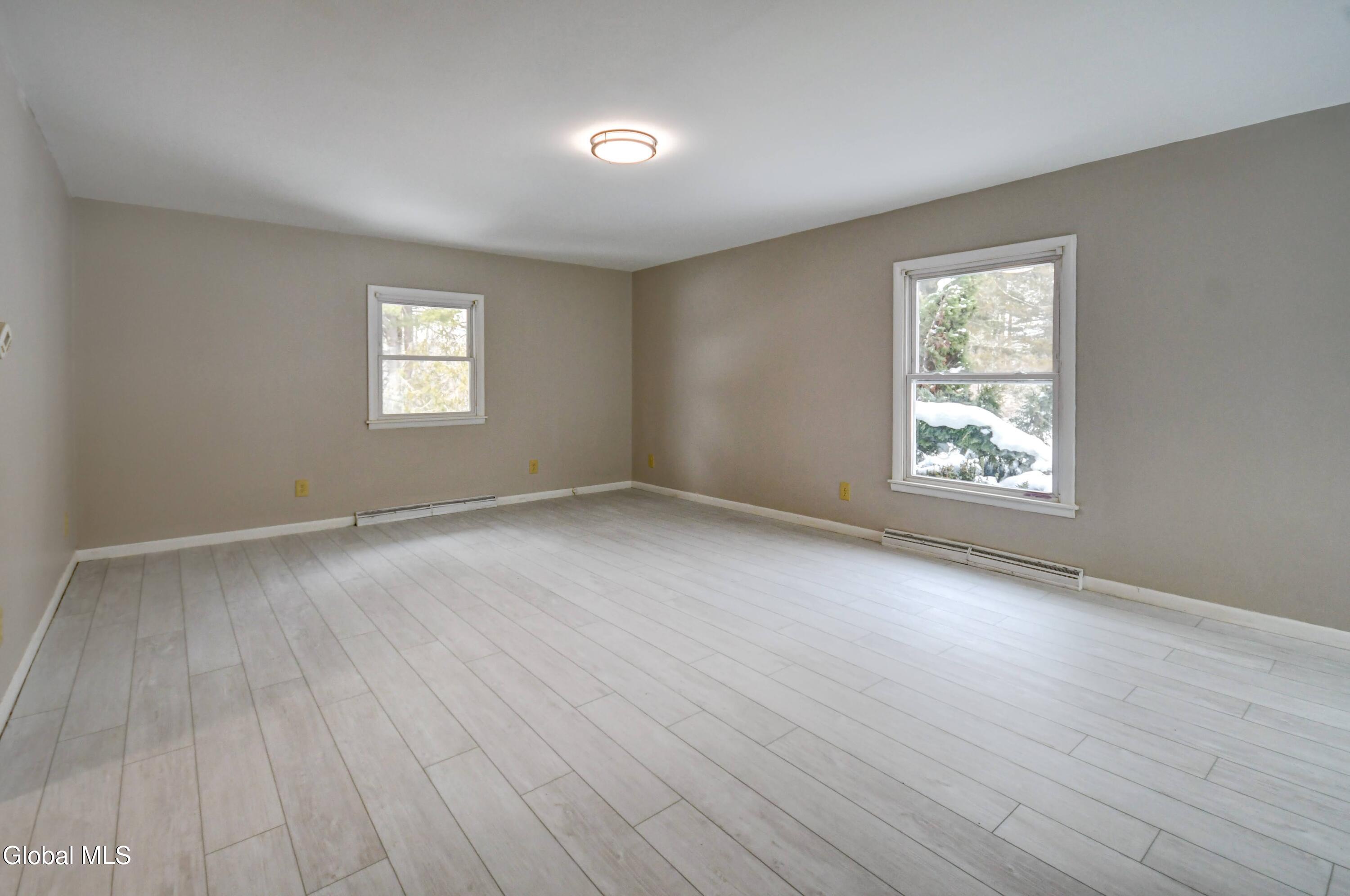 179 Steadwell Road Amsterdam NY 12010