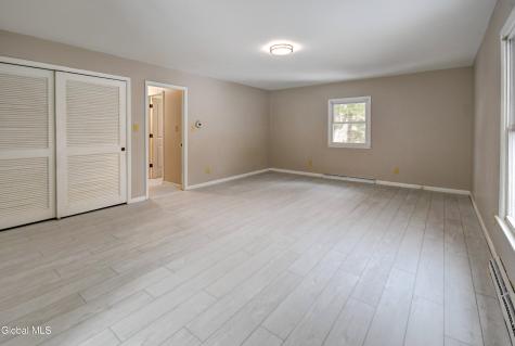 179 Steadwell Road Amsterdam NY 12010