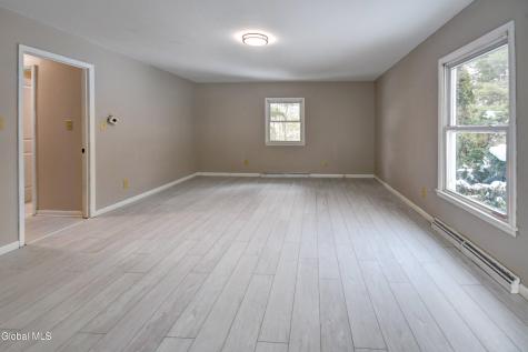 179 Steadwell Road Amsterdam NY 12010