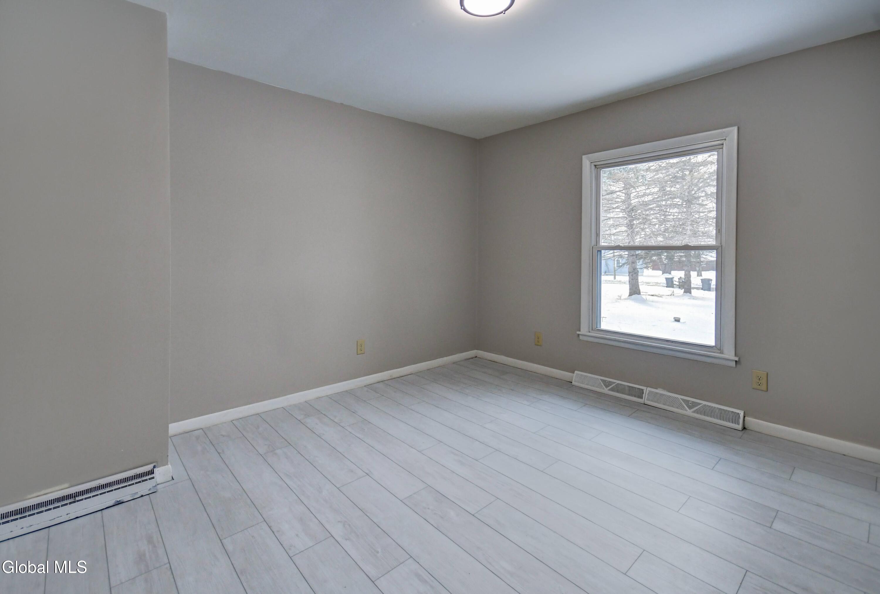 179 Steadwell Road Amsterdam NY 12010