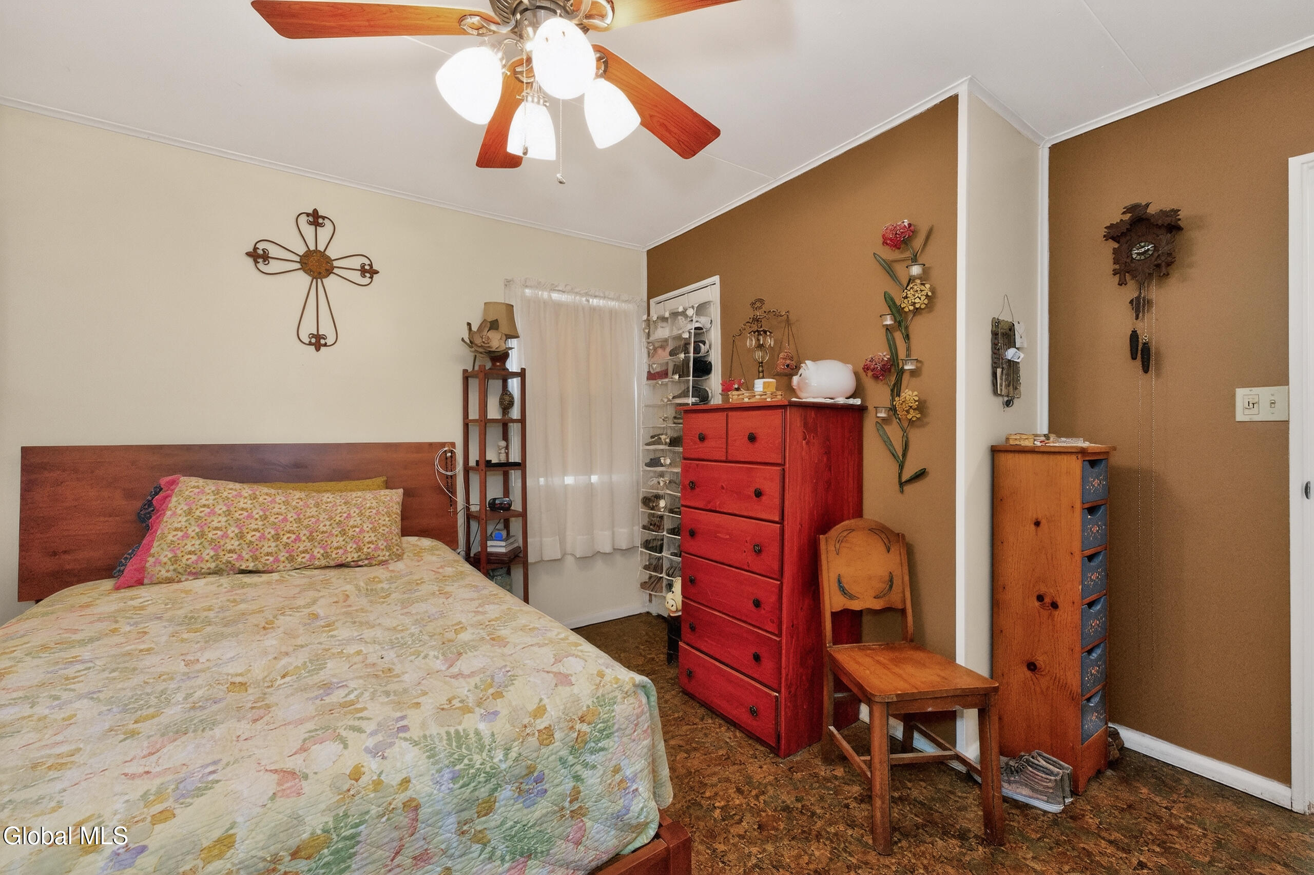 41 Vics Court Albany NY 12205