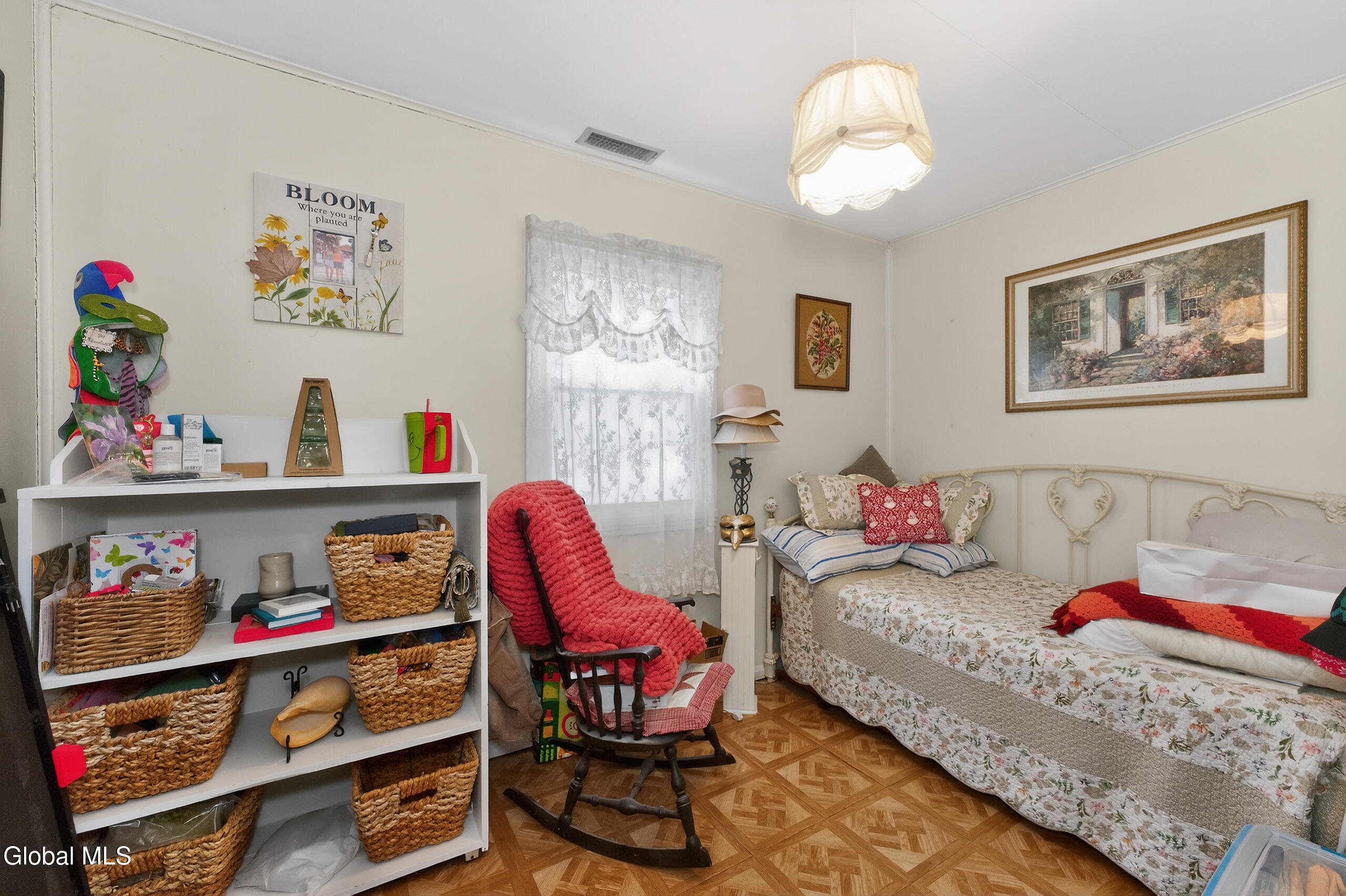 41 Vics Court Albany NY 12205