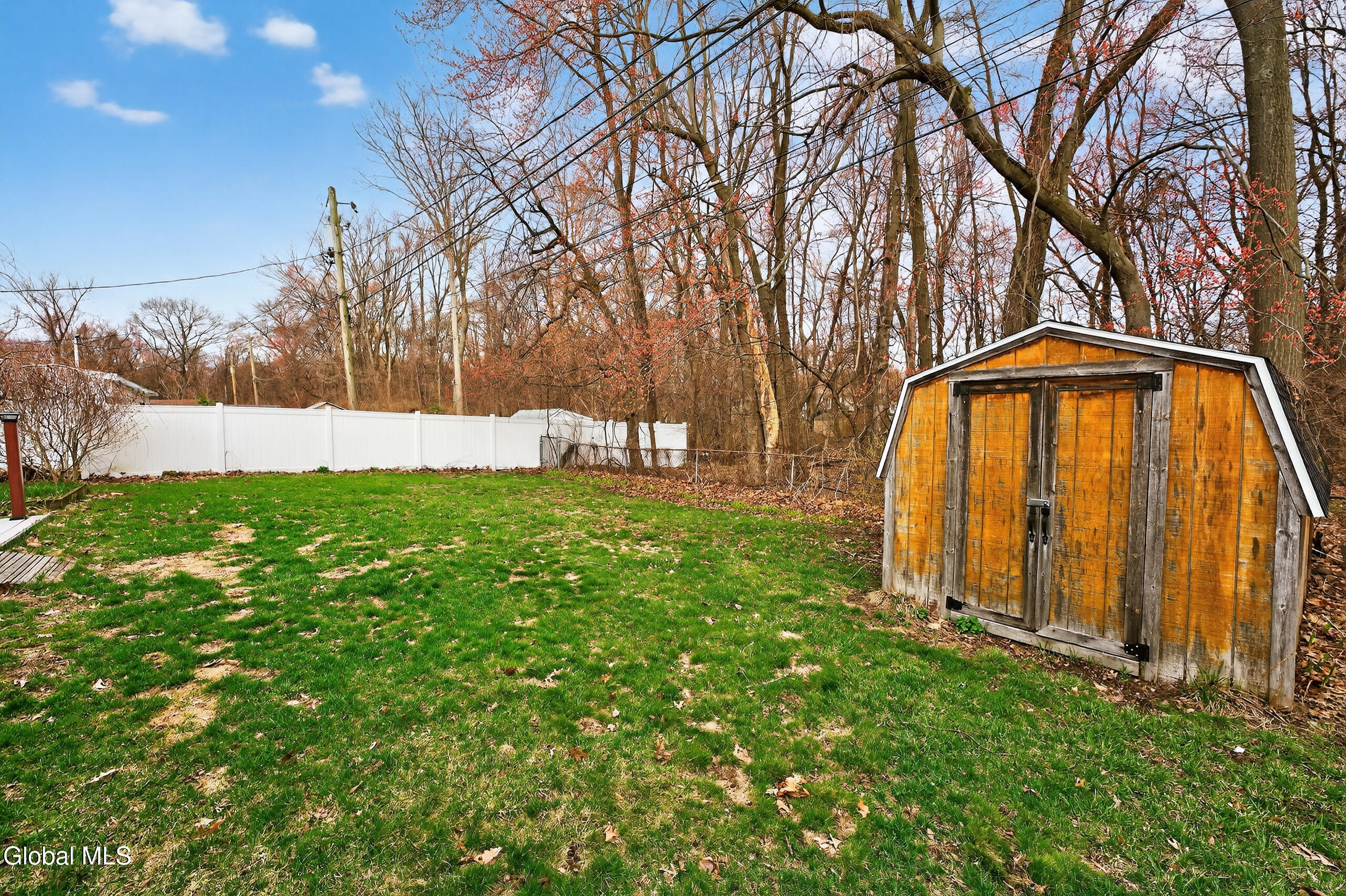 41 Vics Court Albany NY 12205