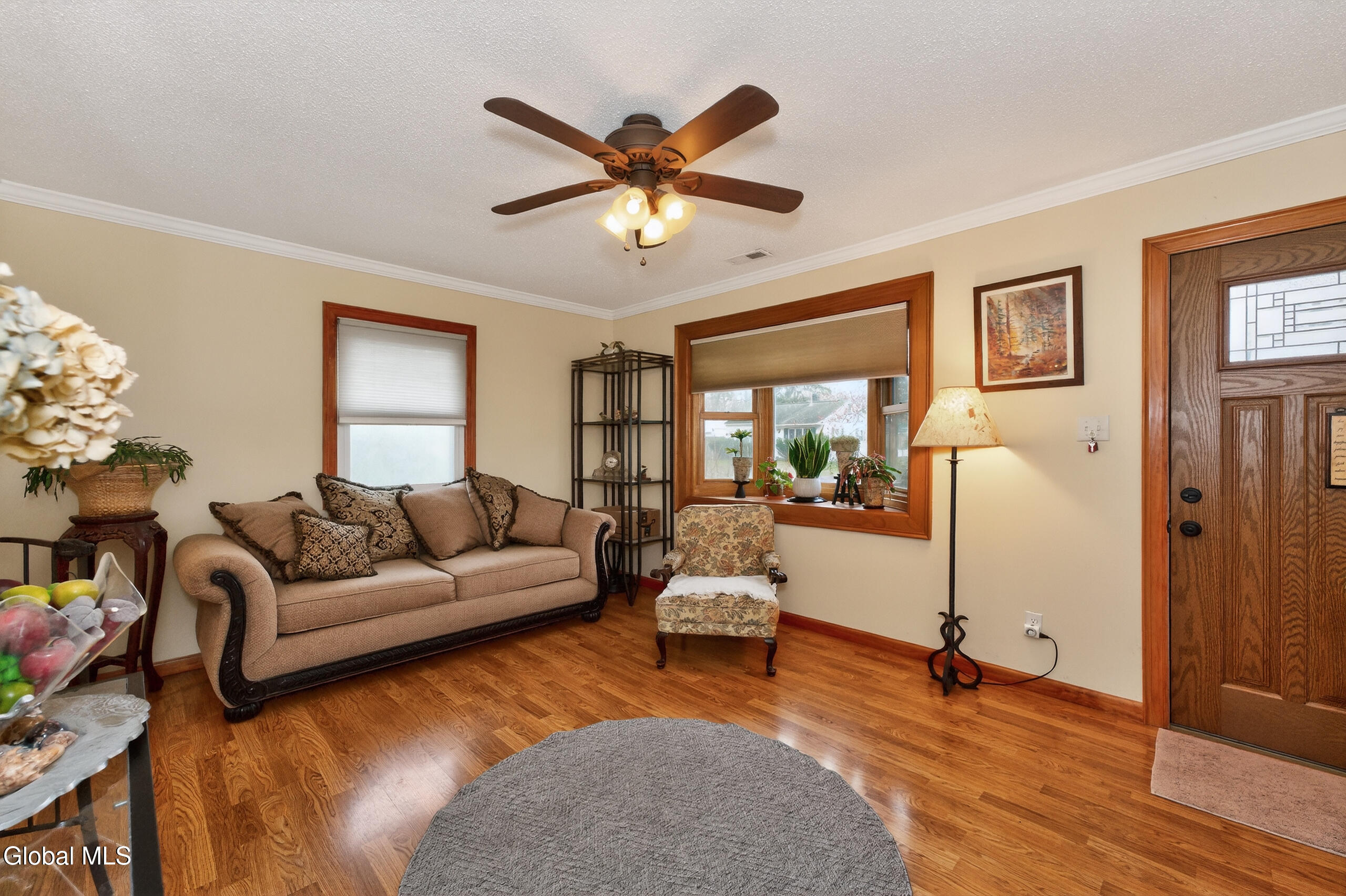 41 Vics Court Albany NY 12205
