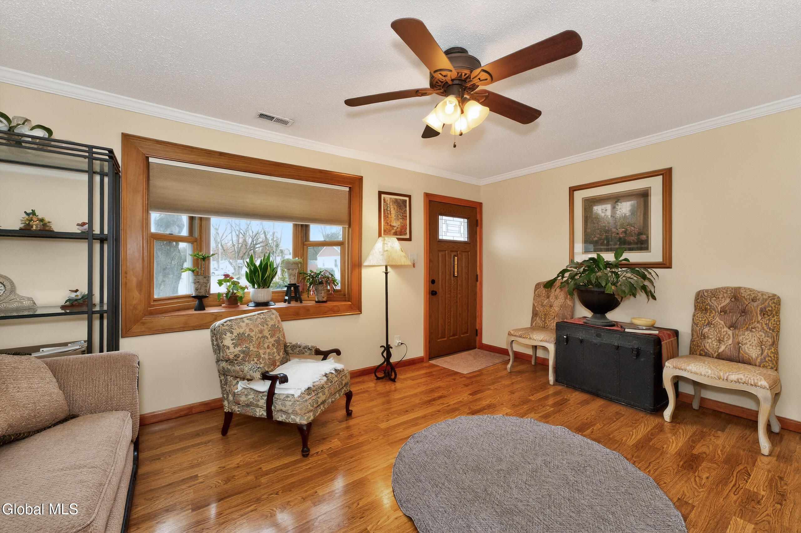 41 Vics Court Albany NY 12205