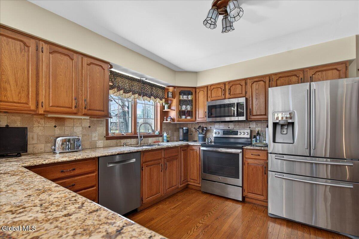 10 Timberwick Drive Clifton Park NY 12065