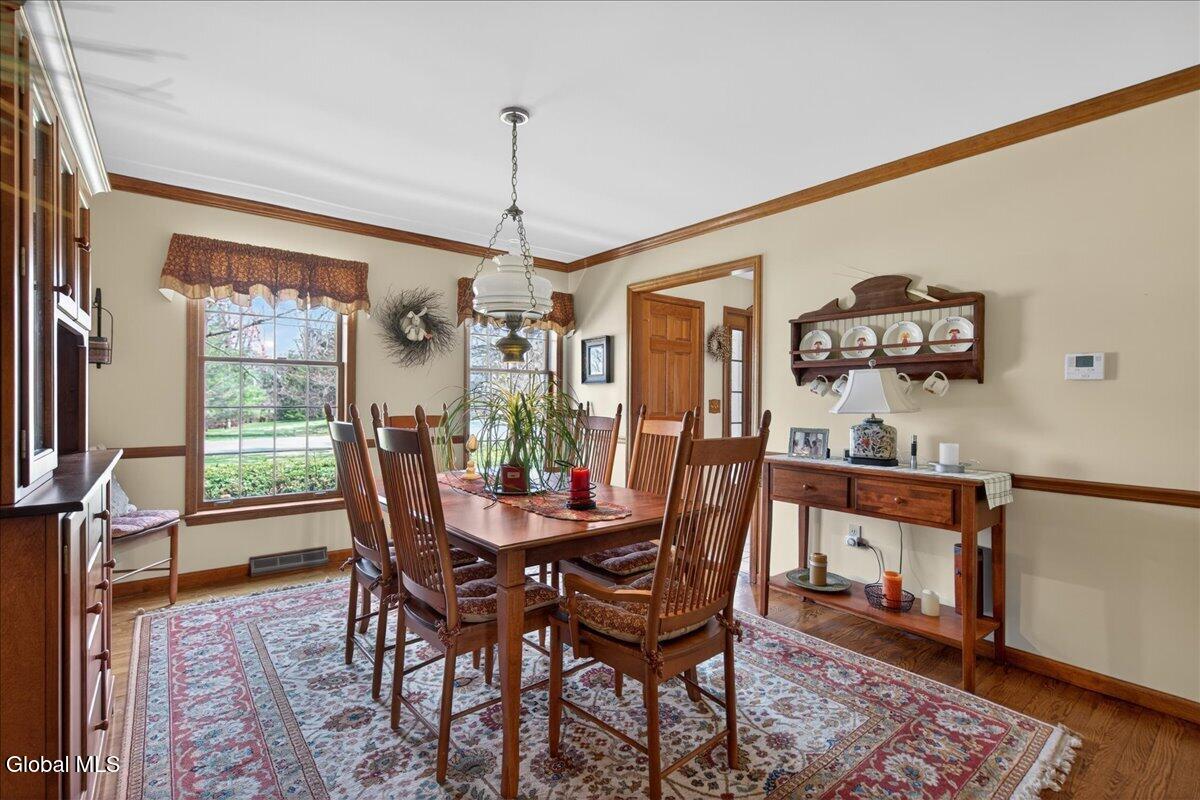10 Timberwick Drive Clifton Park NY 12065