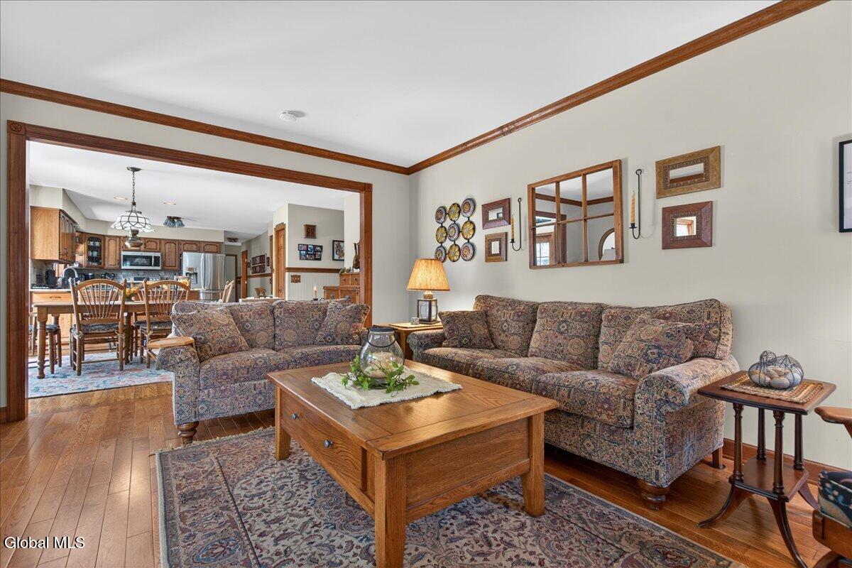 10 Timberwick Drive Clifton Park NY 12065