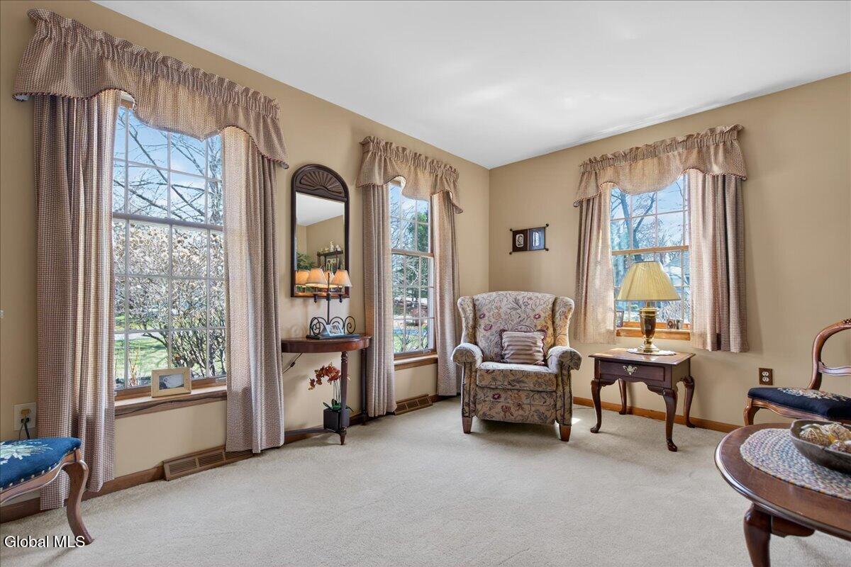 10 Timberwick Drive Clifton Park NY 12065