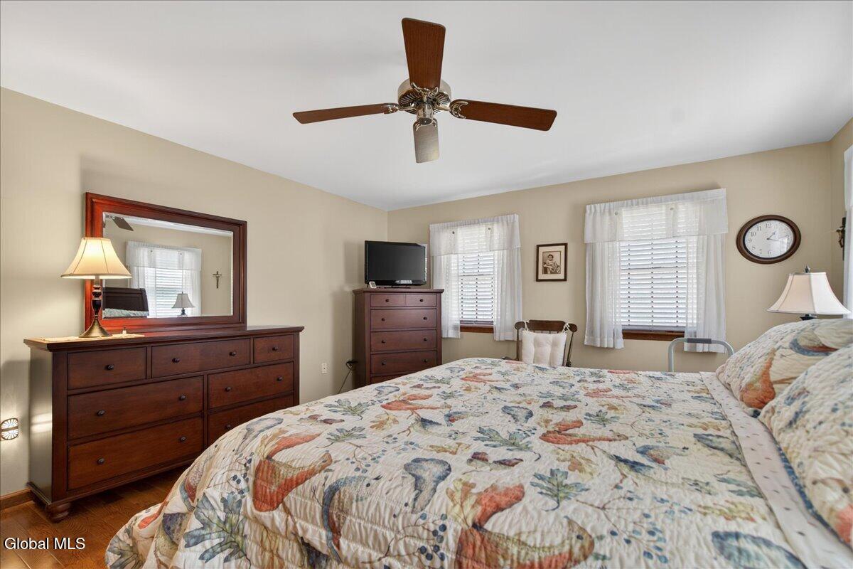 10 Timberwick Drive Clifton Park NY 12065