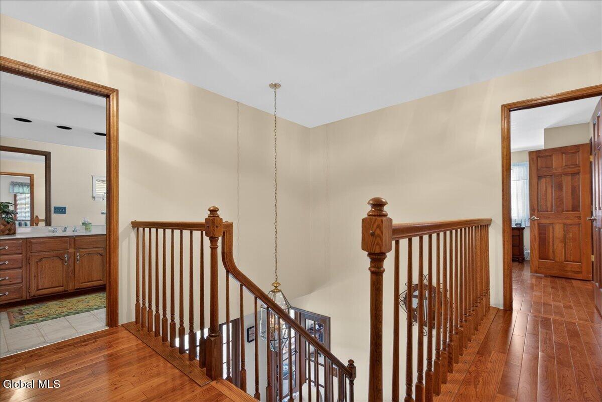 10 Timberwick Drive Clifton Park NY 12065