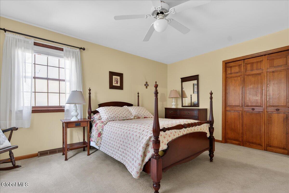 10 Timberwick Drive Clifton Park NY 12065