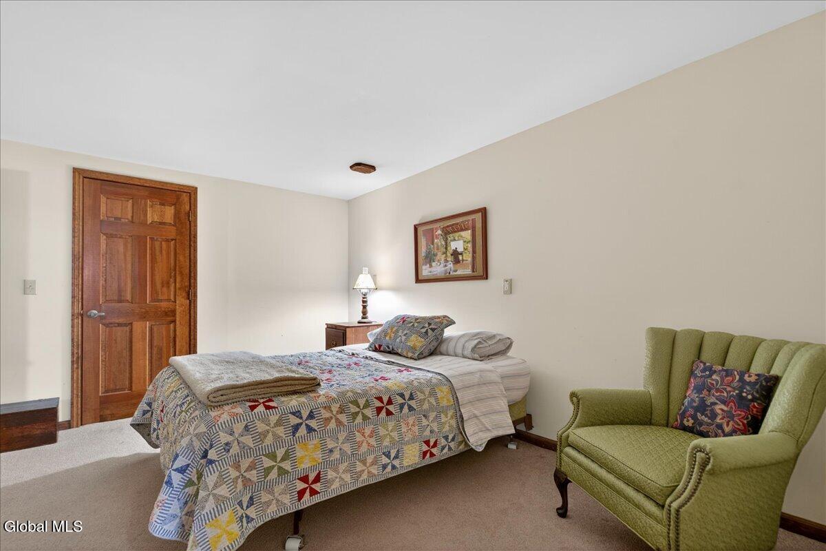 10 Timberwick Drive Clifton Park NY 12065