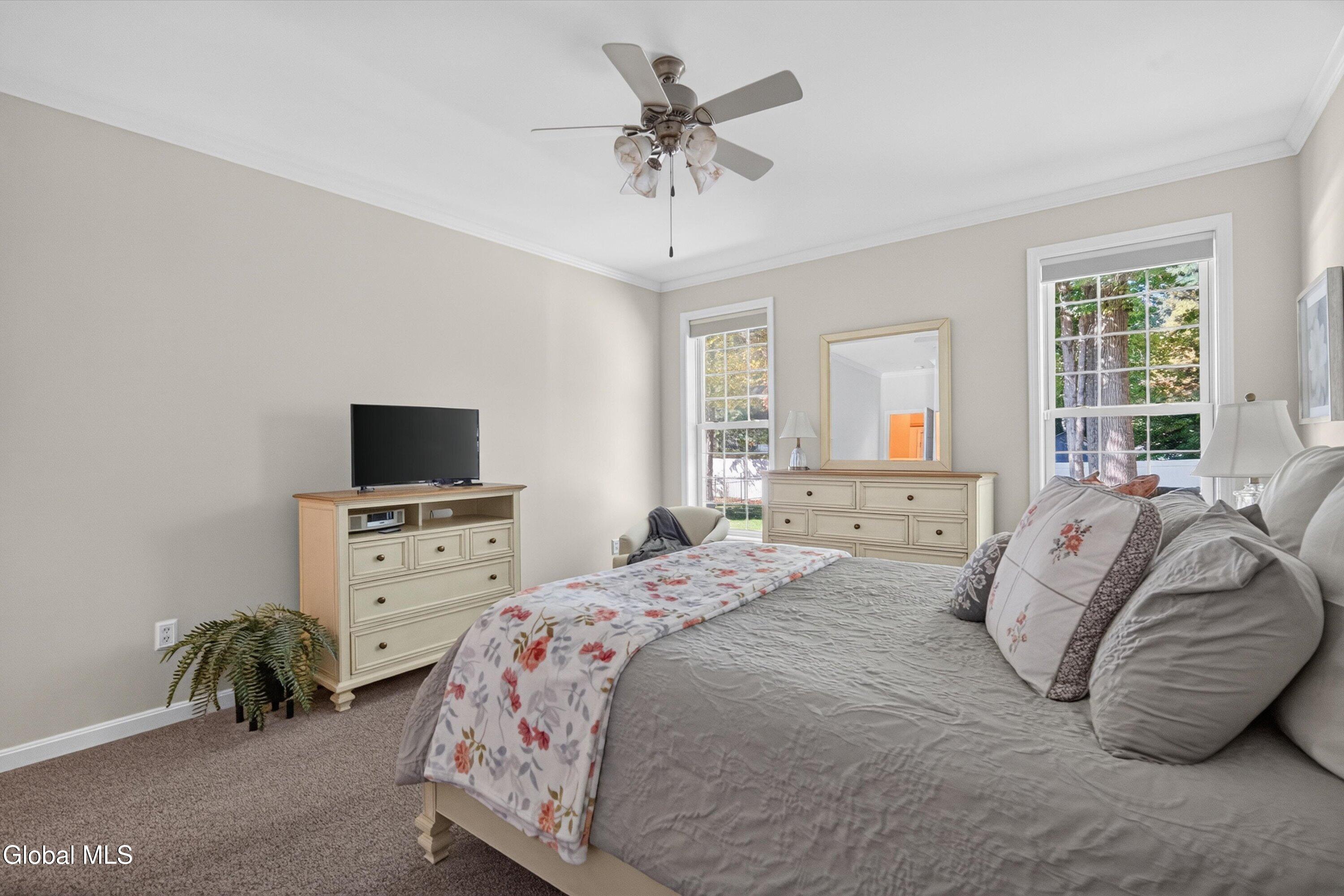 15 Julians Way Saratoga Springs NY 12866