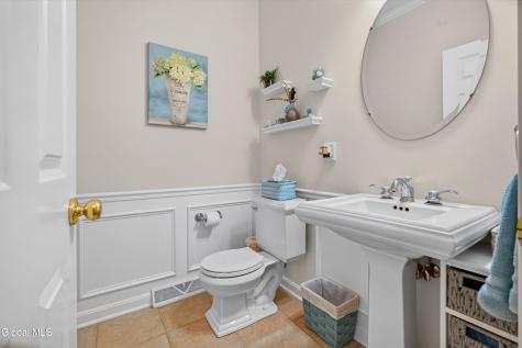15 Julians Way Saratoga Springs NY 12866