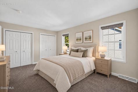 15 Julians Way Saratoga Springs NY 12866