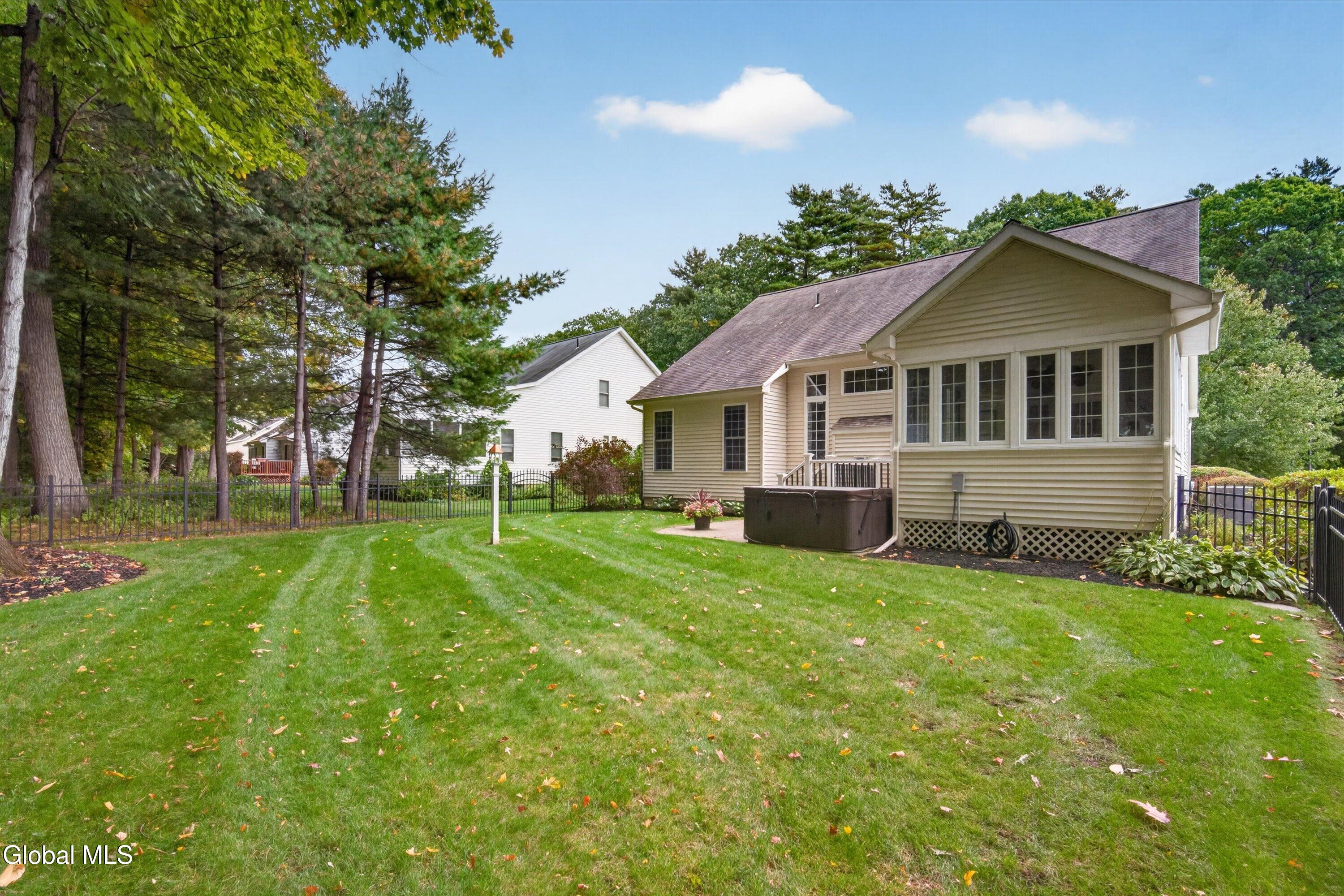 15 Julians Way Saratoga Springs NY 12866
