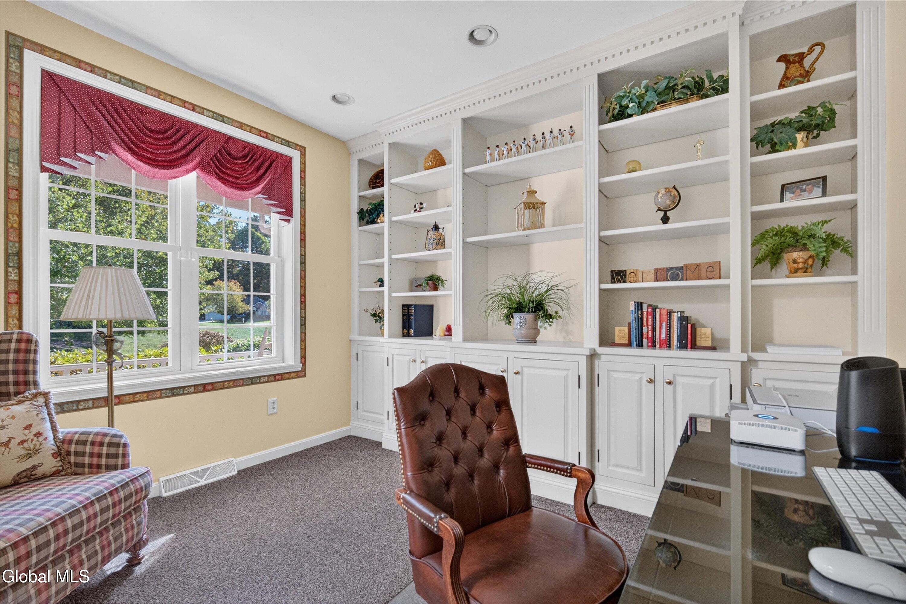 15 Julians Way Saratoga Springs NY 12866